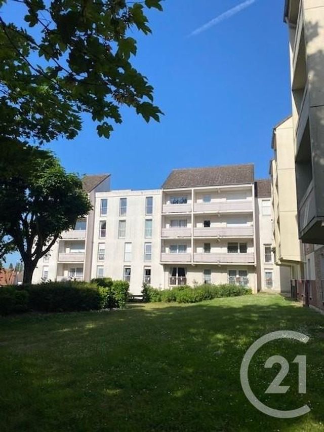 Appartement F2 à vendre - 2 pièces - 58,90 m2 - St Quentin - 02 - PICARDIE