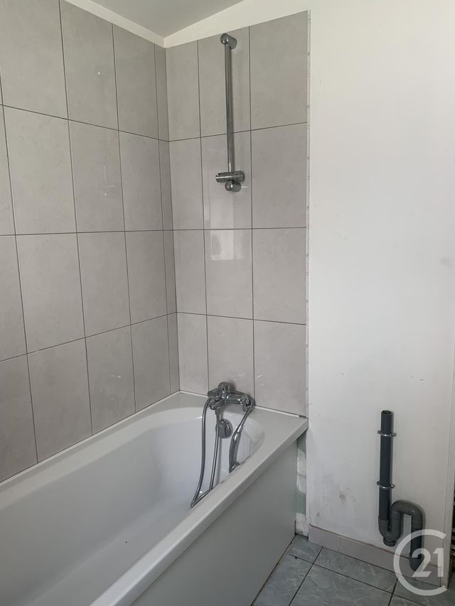 Appartement F2 à vendre - 2 pièces - 51,21 m2 - St Quentin - 02 - PICARDIE