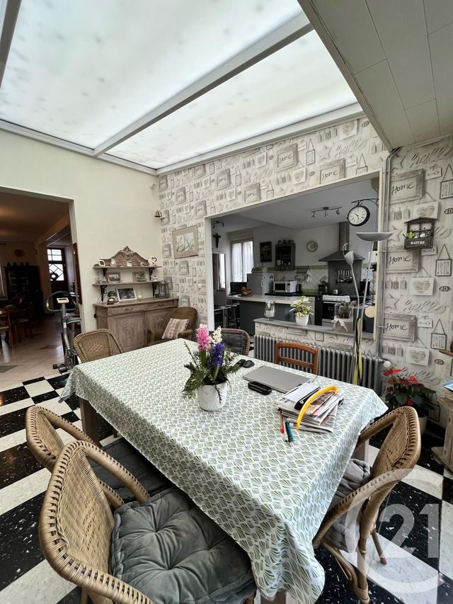 Maison à vendre - 7 pièces - 180 m2 - St Quentin - 02 - PICARDIE