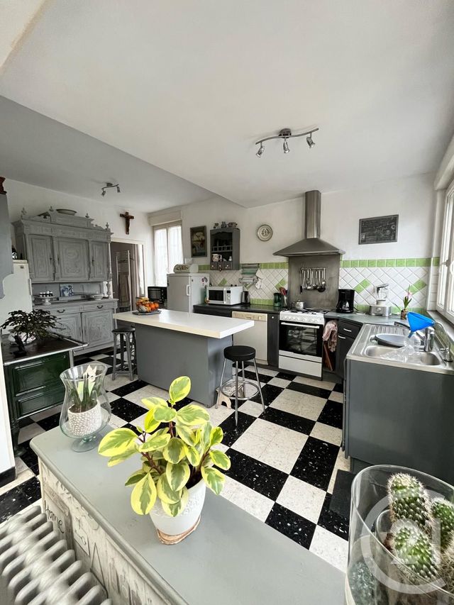 Maison à vendre - 7 pièces - 180 m2 - St Quentin - 02 - PICARDIE