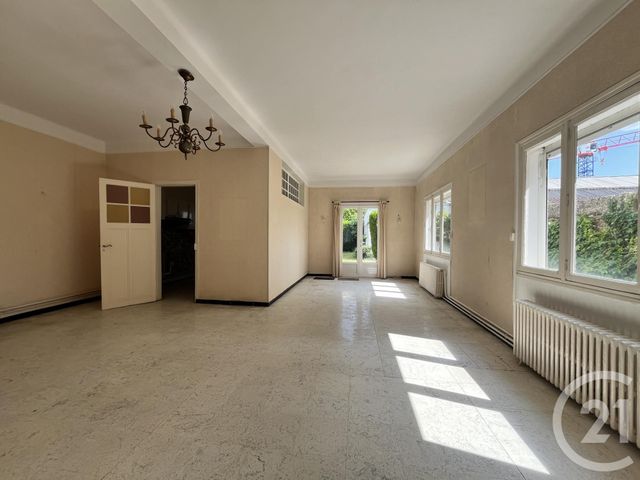 Maison à vendre - 9 pièces - 210 m2 - St Quentin - 02 - PICARDIE