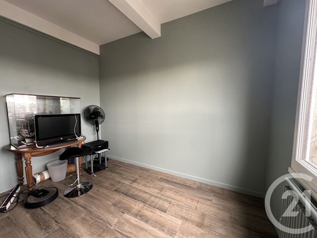 Appartement F3 à vendre - 4 pièces - 75 m2 - St Quentin - 02 - PICARDIE