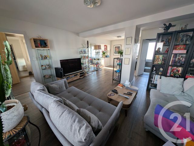 Appartement F3 à vendre - 4 pièces - 75 m2 - St Quentin - 02 - PICARDIE
