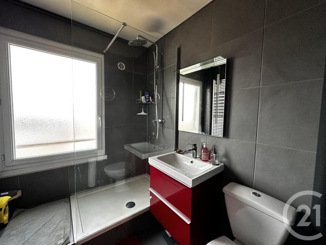 Appartement F3 à vendre - 4 pièces - 75 m2 - St Quentin - 02 - PICARDIE