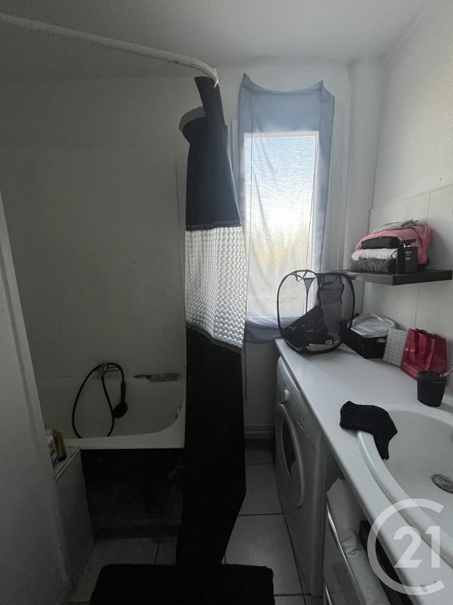 Afficher la photo en grand Appartement à vendre - 3 pièces - 55 m2 - St Quentin - 02 - PICARDIE