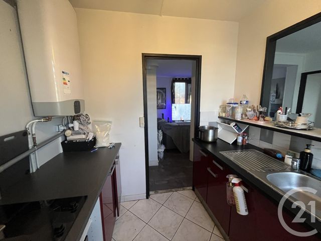 Afficher la photo en grand Appartement à vendre - 3 pièces - 55 m2 - St Quentin - 02 - PICARDIE
