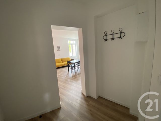 Appartement F2 &agrave; louer - 2 pi&egrave;ces - 55,57 m2 - St Quentin - 02 - PICARDIE