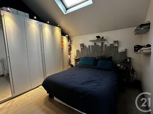 Afficher la photo en grand Maison à vendre - 7 pièces - 220 m2 - St Quentin - 02 - PICARDIE