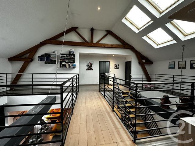 Afficher la photo en grand Maison à vendre - 7 pièces - 220 m2 - St Quentin - 02 - PICARDIE