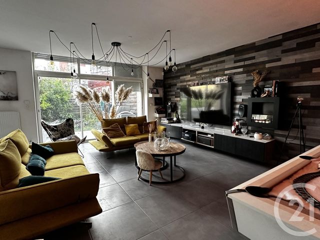 Afficher la photo en grand Maison à vendre - 7 pièces - 220 m2 - St Quentin - 02 - PICARDIE