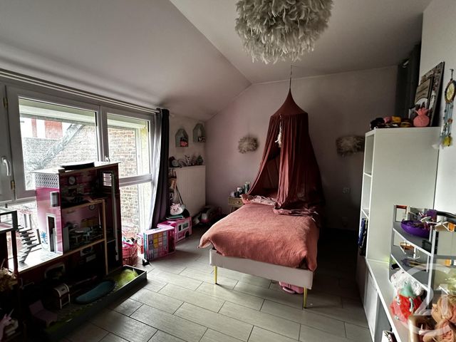 Afficher la photo en grand Maison à vendre - 7 pièces - 220 m2 - St Quentin - 02 - PICARDIE