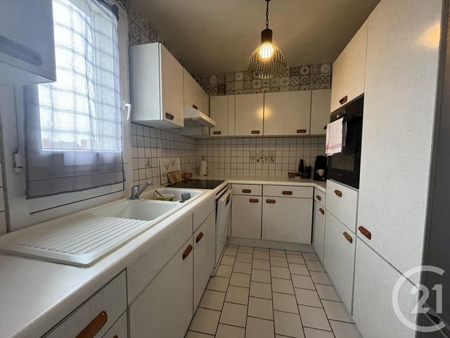 Appartement à vendre - 4 pièces - 93,50 m2 - St Quentin - 02 - PICARDIE