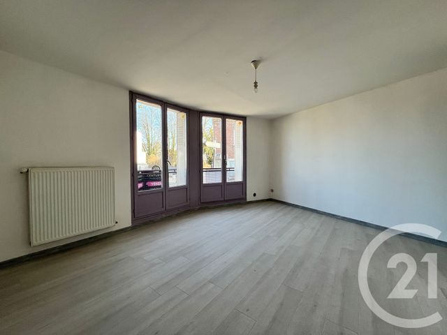 Appartement F4 à vendre - 5 pièces - 55,33 m2 - St Quentin - 02 - PICARDIE