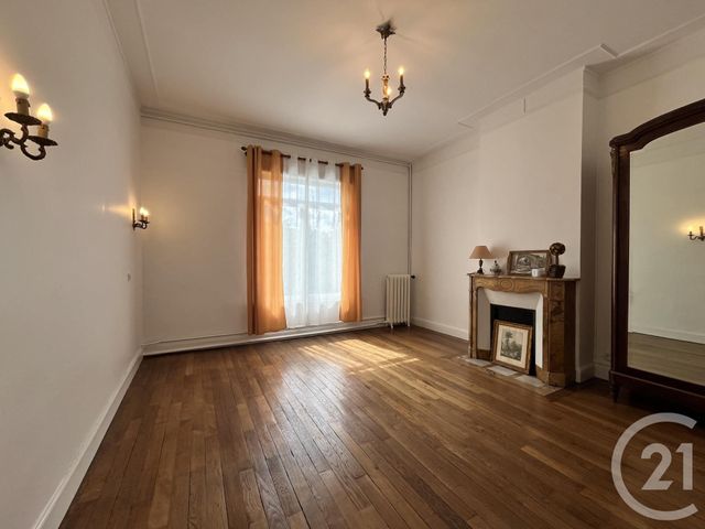 Maison à vendre - 8 pièces - 218,71 m2 - St Quentin - 02 - PICARDIE