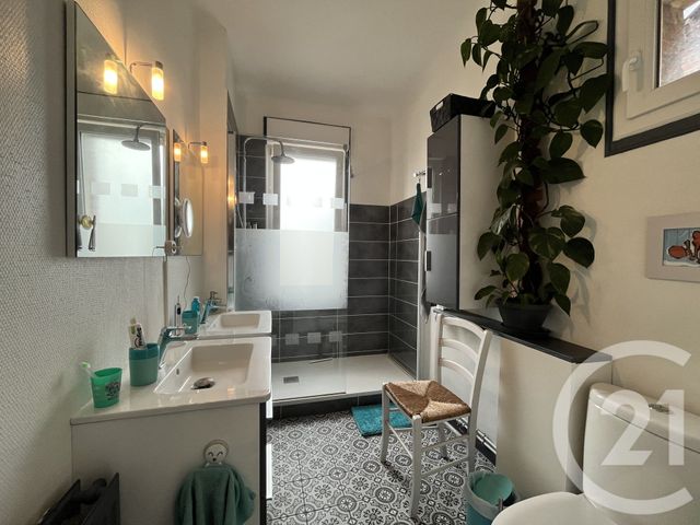 Appartement F3 à vendre - 3 pièces - 60 m2 - St Quentin - 02 - PICARDIE