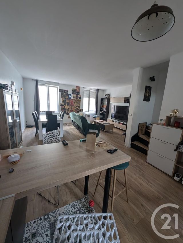 Appartement F3 à louer - 4 pièces - 90 m2 - St Quentin - 02 - PICARDIE