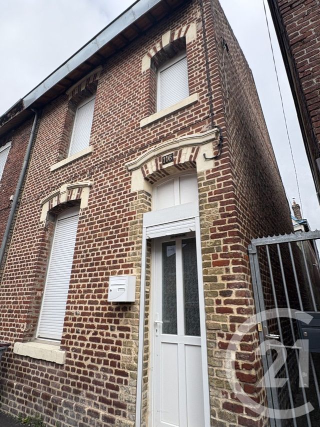 Maison à louer - 4 pièces - 61,63 m2 - St Quentin - 02 - PICARDIE