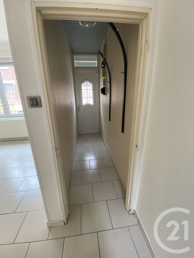 Afficher la photo en grand Maison à louer - 4 pièces - 65 m2 - St Quentin - 02 - PICARDIE