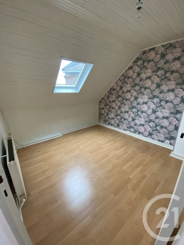 Afficher la photo en grand Maison à louer - 4 pièces - 65 m2 - St Quentin - 02 - PICARDIE