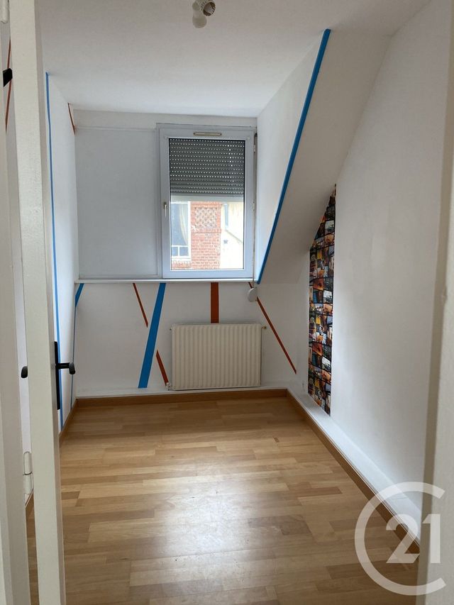 Afficher la photo en grand Maison à louer - 4 pièces - 65 m2 - St Quentin - 02 - PICARDIE