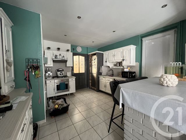 Maison à vendre - 4 pièces - 122 m2 - St Quentin - 02 - PICARDIE