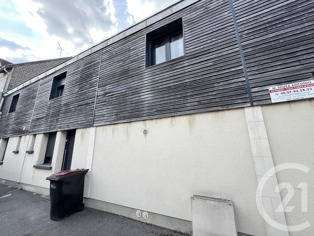 Appartement Studio à louer ST QUENTIN