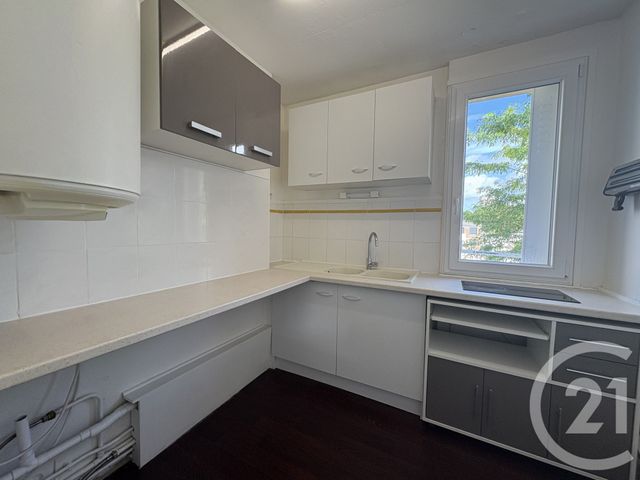 Appartement T4 à louer - 4 pièces - 57,73 m2 - St Quentin - 02 - PICARDIE