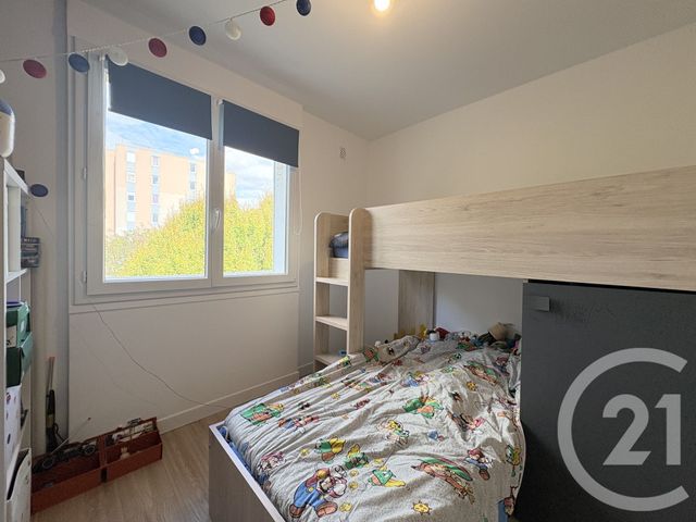 Afficher la photo en grand Appartement T3 à vendre - 3 pièces - 65,32 m2 - St Quentin - 02 - PICARDIE