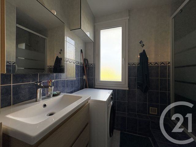 Afficher la photo en grand Appartement T3 à vendre - 3 pièces - 65,32 m2 - St Quentin - 02 - PICARDIE