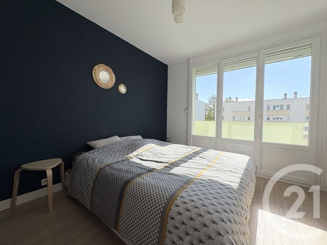 Afficher la photo en grand Appartement T3 à vendre - 3 pièces - 65,32 m2 - St Quentin - 02 - PICARDIE