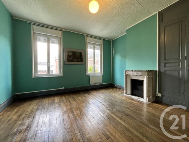 Appartement F5 à louer - 5 pièces - 131,48 m2 - St Quentin - 02 - PICARDIE