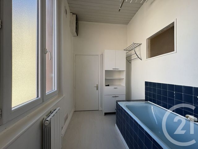 Afficher la photo en grand Appartement F2 à vendre - 2 pièces - 38,67 m2 - St Quentin - 02 - PICARDIE