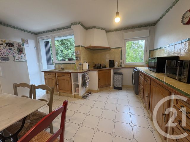 Appartement T3 &agrave; louer - 3 pi&egrave;ces - 81 m2 - St Quentin - 02 - PICARDIE