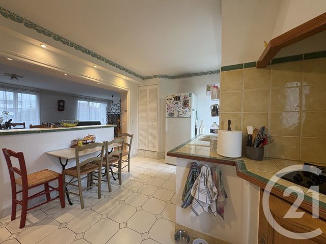 Appartement T3 &agrave; louer - 3 pi&egrave;ces - 81 m2 - St Quentin - 02 - PICARDIE