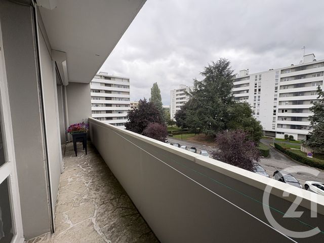 Appartement T3 &agrave; louer - 3 pi&egrave;ces - 81 m2 - St Quentin - 02 - PICARDIE