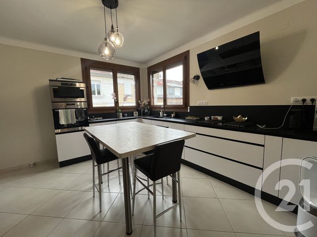 Maison à vendre - 6 pièces - 140,56 m2 - St Quentin - 02 - PICARDIE