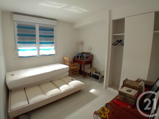 Appartement F4 à vendre - 5 pièces - 80,45 m2 - St Quentin - 02 - PICARDIE
