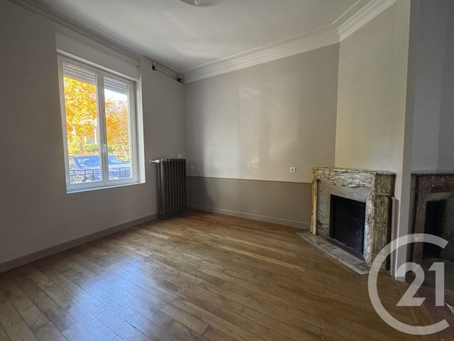 Afficher la photo en grand Maison à louer - 4 pièces - 80,10 m2 - St Quentin - 02 - PICARDIE