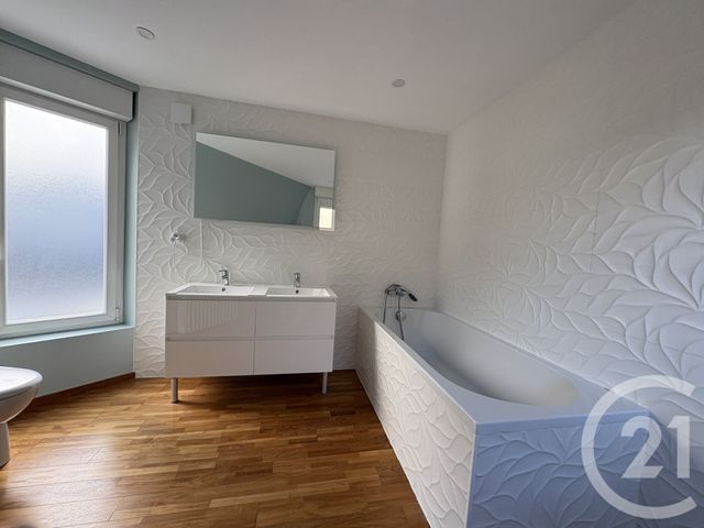 Afficher la photo en grand Maison à louer - 4 pièces - 80,10 m2 - St Quentin - 02 - PICARDIE