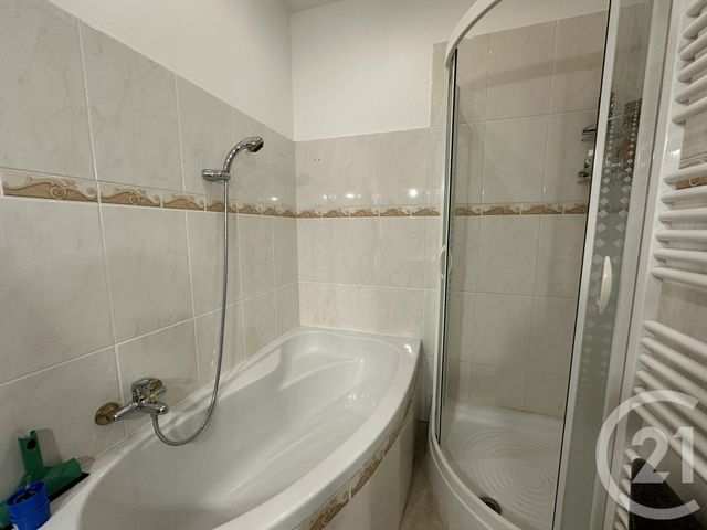 Appartement à vendre - 5 pièces - 120 m2 - St Quentin - 02 - PICARDIE