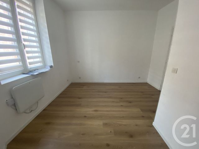 Maison à louer - 4 pièces - 60,03 m2 - St Quentin - 02 - PICARDIE