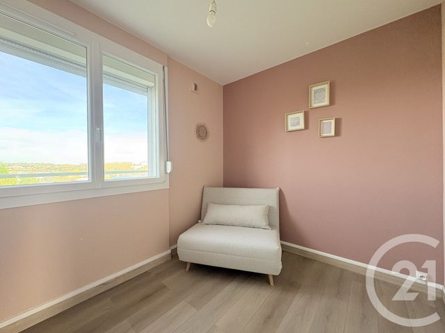 Appartement F3 à louer - 3 pièces - 62 m2 - St Quentin - 02 - PICARDIE