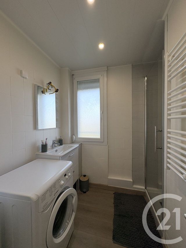 Appartement F3 à louer - 3 pièces - 62 m2 - St Quentin - 02 - PICARDIE