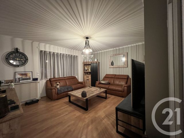 Appartement F4 à vendre - 6 pièces - 101,59 m2 - St Quentin - 02 - PICARDIE