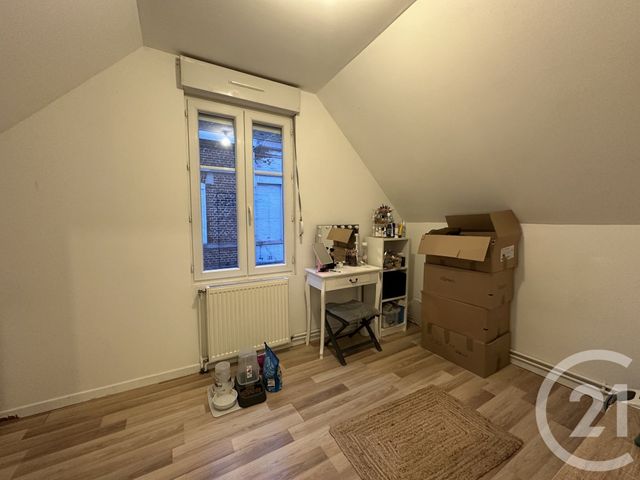 Maison à louer - 3 pièces - 45 m2 - St Quentin - 02 - PICARDIE