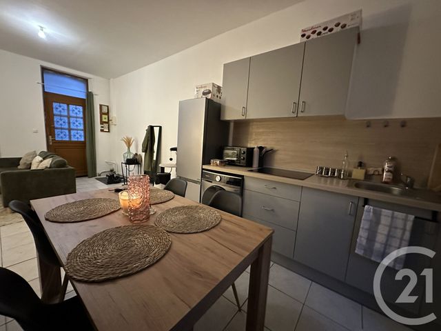 Maison à louer - 3 pièces - 45 m2 - St Quentin - 02 - PICARDIE