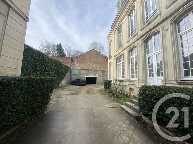 Appartement F3 &agrave; louer - 3 pi&egrave;ces - 80,28 m2 - St Quentin - 02 - PICARDIE
