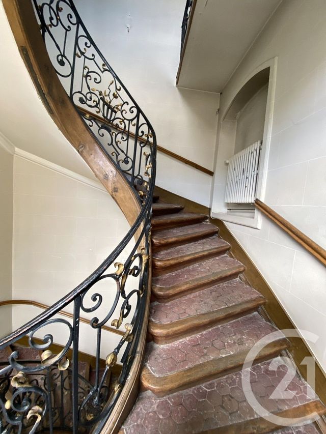 Appartement F3 &agrave; louer - 3 pi&egrave;ces - 80,28 m2 - St Quentin - 02 - PICARDIE