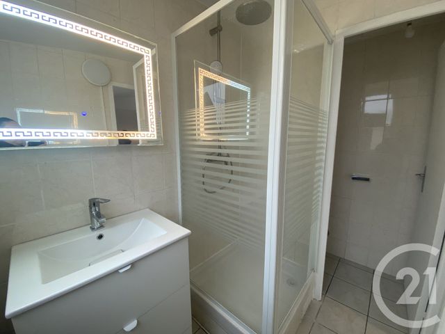 Maison à louer - 3 pièces - 70 m2 - St Quentin - 02 - PICARDIE