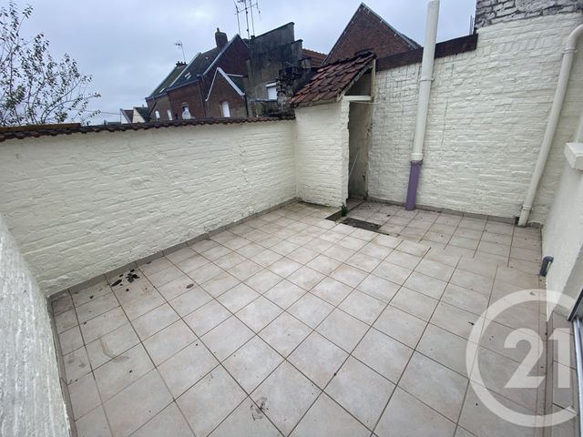Maison à louer - 3 pièces - 70 m2 - St Quentin - 02 - PICARDIE